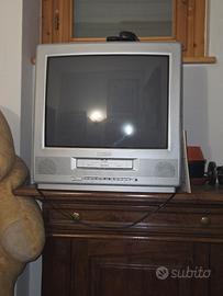 TELEVISORE CON VIDEOTEGISTRATORE VHS PHILIPS