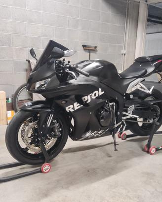 CBR600RR 