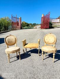 Coppia di sedie fine 800 con panchetta 