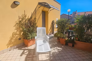 Attico a Loano con vista mare terrazzo du balconi 