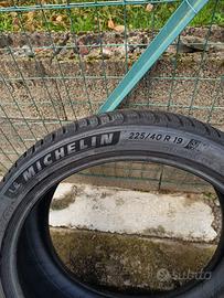 Michelin 225/40 R19 93W invernali