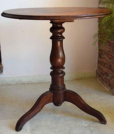 Tavolo tondo da gioco di fine 1800