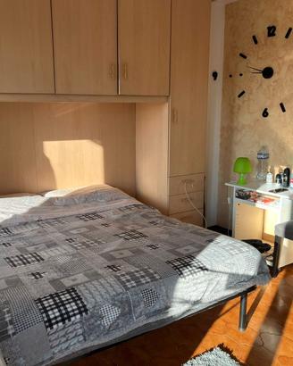 Camera da letto completa in buono stato