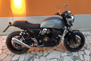 Suzuki GSX 750 Inazuma