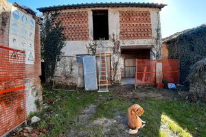 Rustico comune di Lucca loc. Cappella