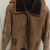 cappotto smalby con cappuccio. montone e pelliccia