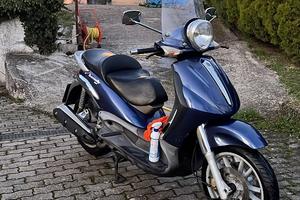 Piaggio Beverly 500