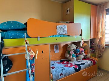 cameretta usata in buone condizioni