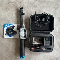 GoPro HERO4 Silver + telecomando WiFi + accessori