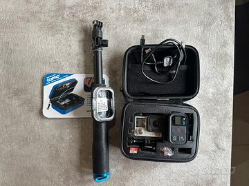 GoPro HERO4 Silver + telecomando WiFi + accessori