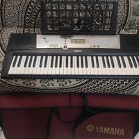 tastiera Yamaha psr e203 con borsa e leggio
