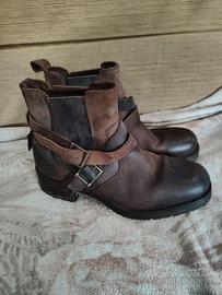 stivaletti in vero cuoio 