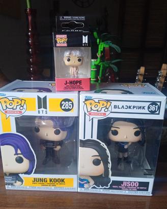 Funko pop rocks k-pop