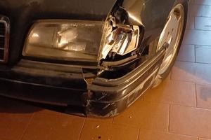 Mercedes c200 w202 incidentato