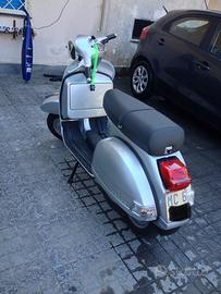 Vespa PX 125 E