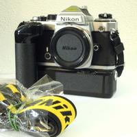 NIKON FE con MOTORE e ZOOM