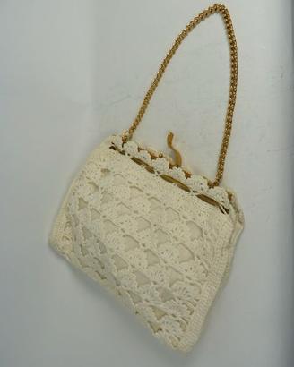 Borsetta da donna ad uncinetto.