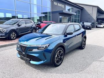 Alfa Romeo Junior BEV 156CV/115kW elettrica /...