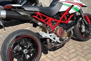 Ducati Hypermotard 1100