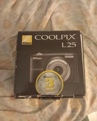 Nikon Koolpix L 25 con scheda da 8 giga