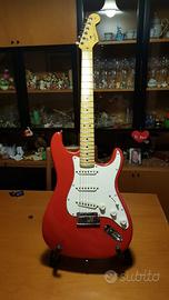 Fender Stratocaster auto assemblata + ampli valvol