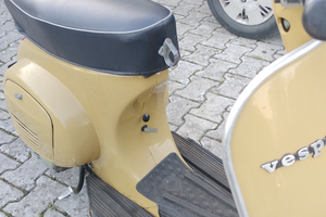 Vespa 50 anno 1975 completamente restaurata