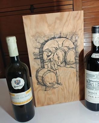 Lotto 2 vini bianco e rosso in astuccio di legno