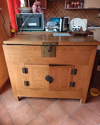 Madia orientale in legno