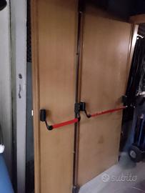 Porta insonorizzata a doppia anta