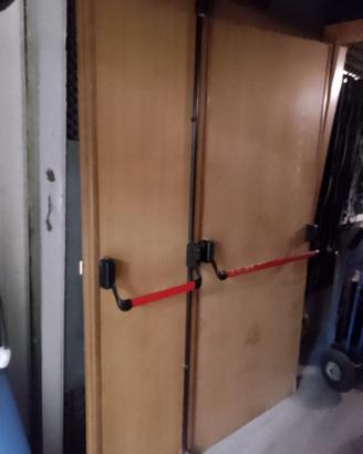 Porta insonorizzata a doppia anta