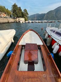 Gozzo di laguna anni '70 - fascino senza tempo