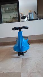 AUTO SERPEGGIANTE
