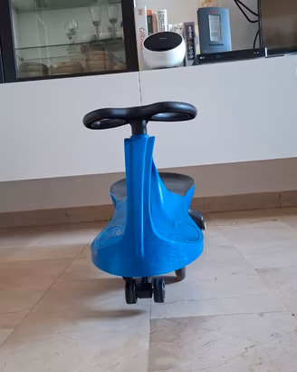AUTO SERPEGGIANTE