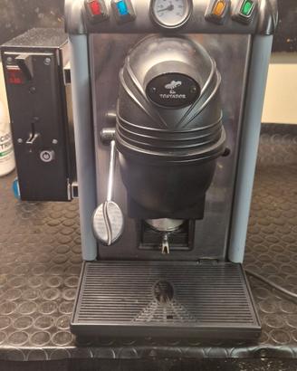 macchina da caffè con gettoniera