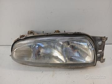 Faro ant dx FORD FIESTA IV '95