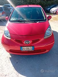 Toyota aygo  5p 1000  anno 2006