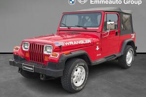 JEEP Wrangler 2.5 Laredo