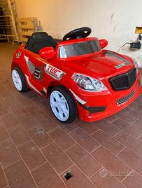 Auto elettrica per bambini