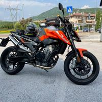 Ktm duke 790