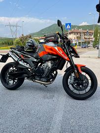 Ktm duke 790