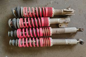 Ammortizzatori anteriori e posteriori GOLF III GTI