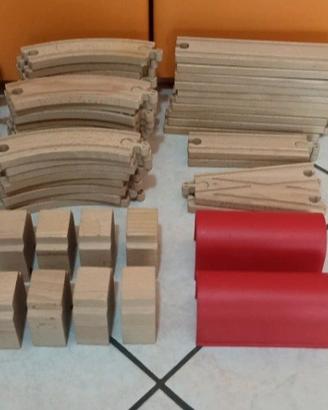 Set binari e treni in legno