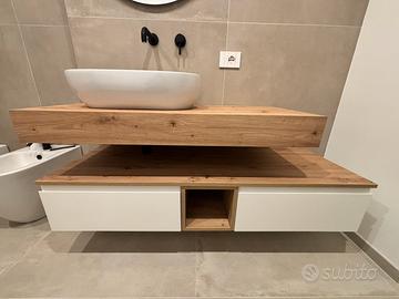 Mobile bagno moderno sospeso