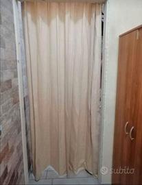 Tenda oscurante a piega fissa. asta compresa