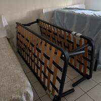 Letto singolo con doghe in legno