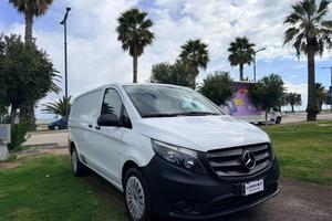 MERCEDES Vito 114 cdi long 4x4 auto E6