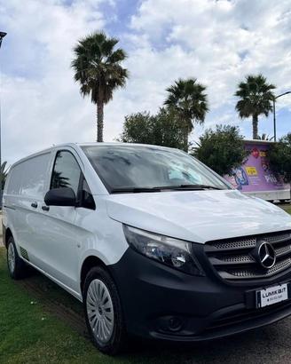 MERCEDES Vito 114 cdi long 4x4 auto E6