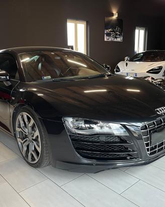 Audi R8 V10 - VENDUTA