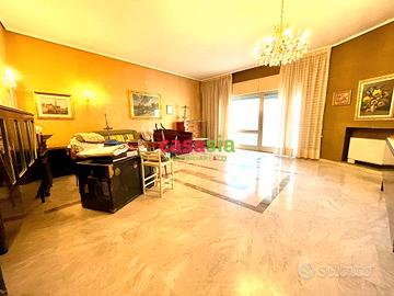 Ampio appartamento da ristrutturare