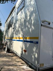 Caravan di lusso Euramobil